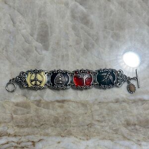 Vintage Lucky Lucite Type Bracelet- Nature Inspired